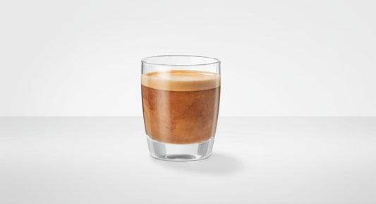 フラットホワイトとカフェラテの違いとは？味・泡・ミルク量の差と至高の1杯を愉しむコツ